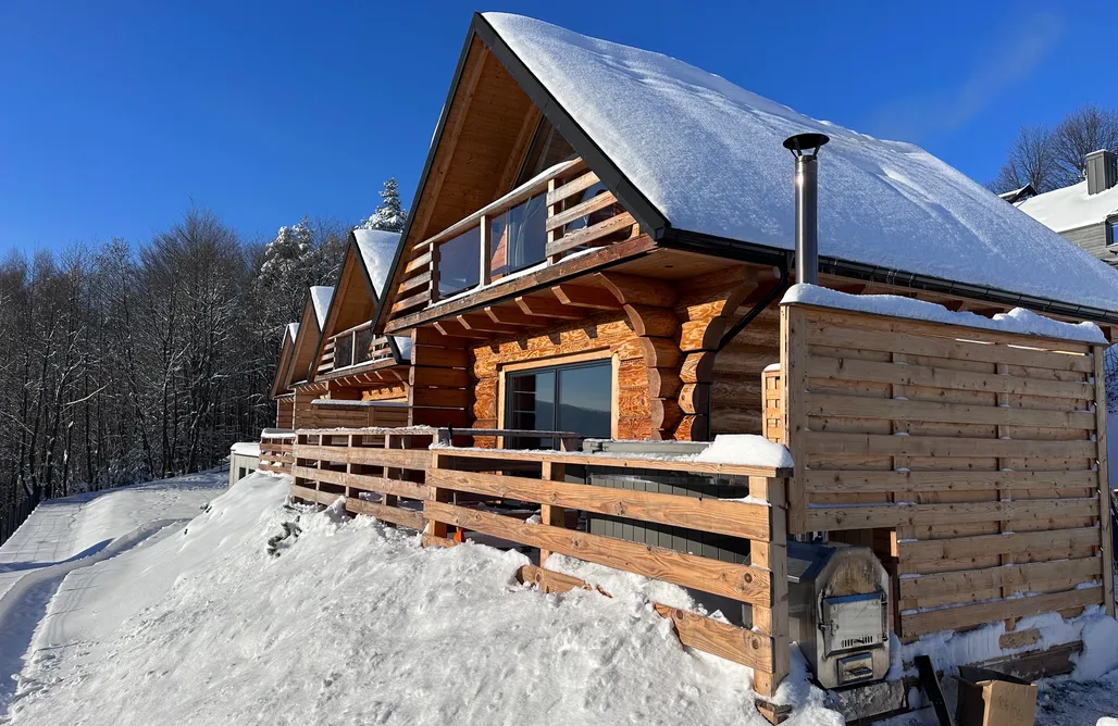 Glamping Poland Osada Chełm domek Beskid i Góral 2