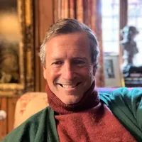 Antonio gospodarz La Casa del Bosque