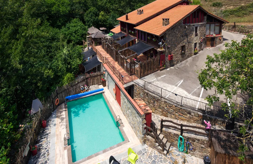 Hoteles Rurales en Cantabria Acogedora Suite con Jacuzzi en Picos de Europa 1