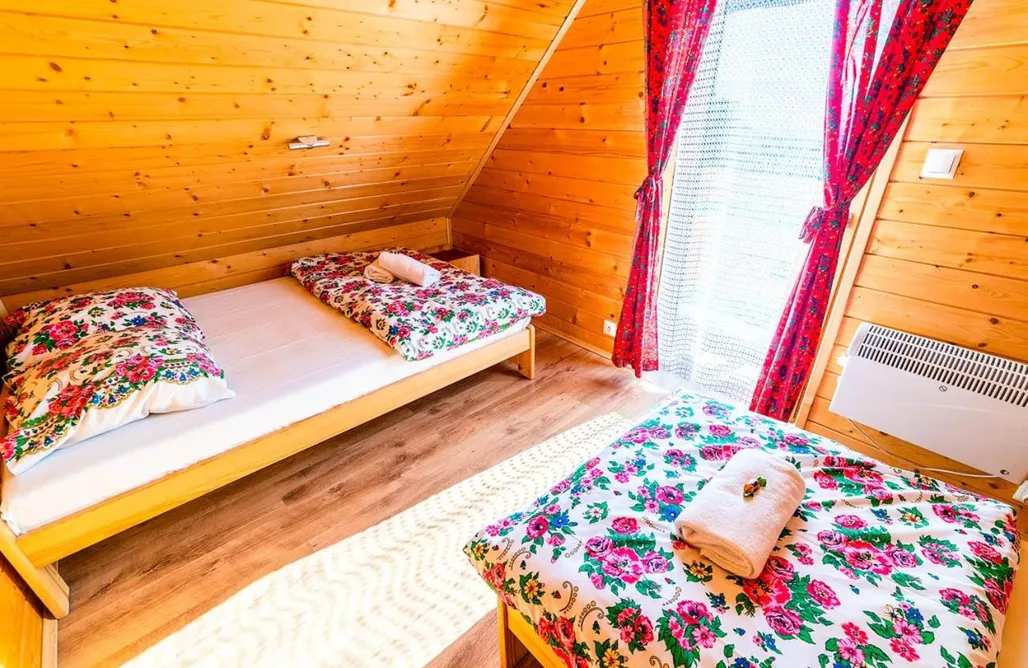 AlohaCamp Domek dwupokojowy Skarpa 4