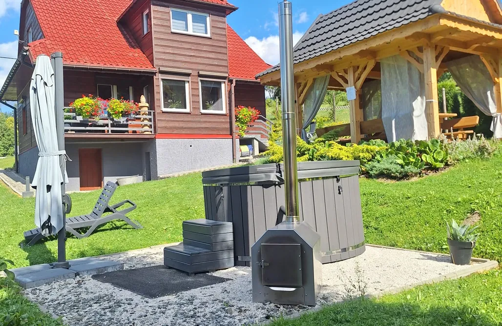 Polen Bergen Salamandra Huis met panoramisch uitzicht op de bergen 2