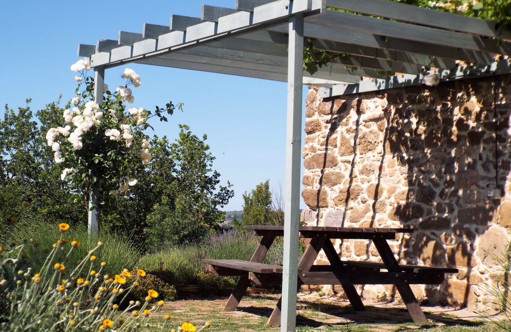 Hébergement AlohaCamp Appartement avec vue et piscine dans une ferme toscane 4