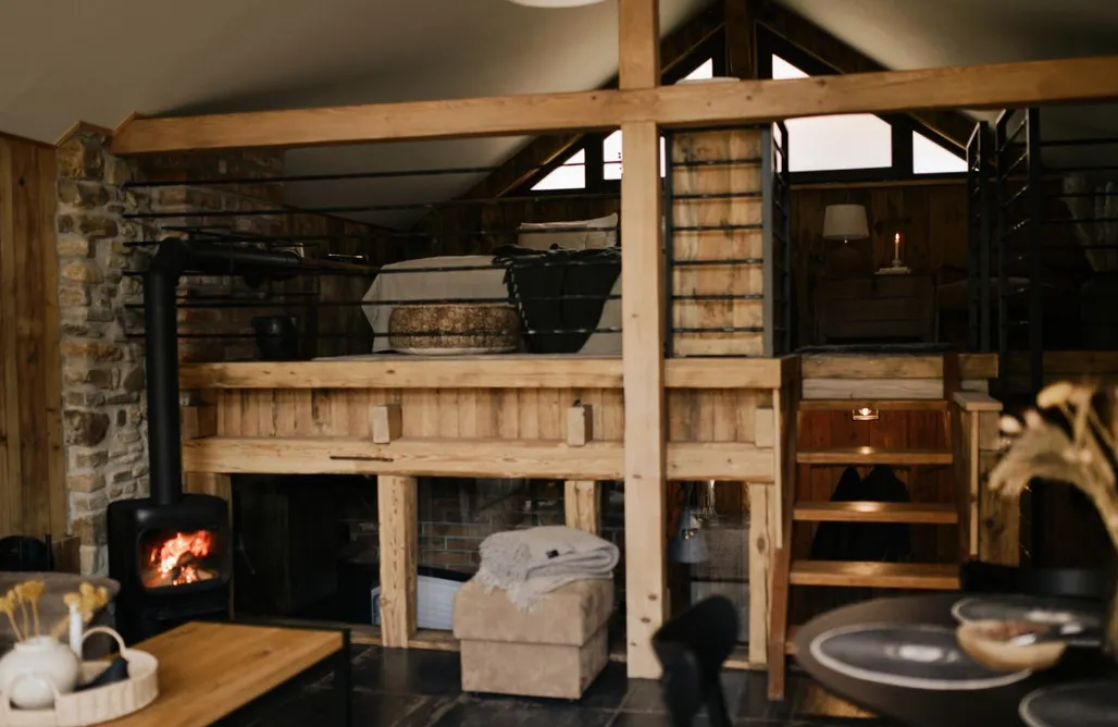 Osada Pyrówki  AlohaCamp