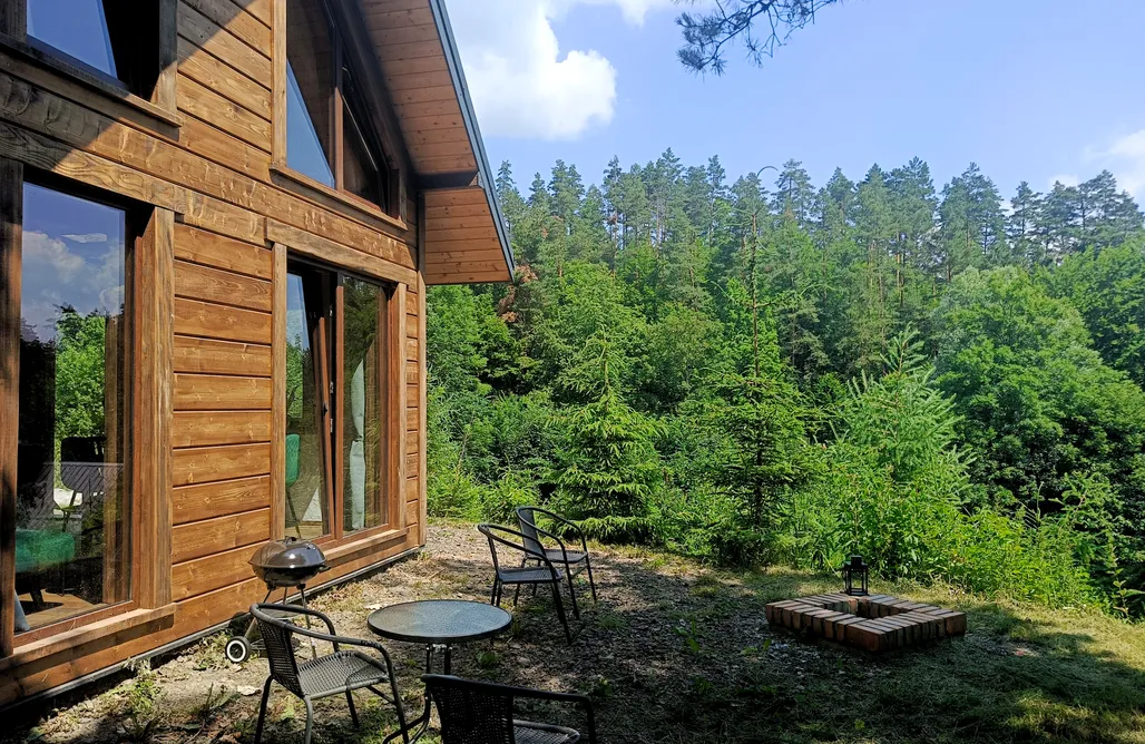 noclegi AlohaCamp Osada Ptosek Bieszczady Sosnowa Chata 2