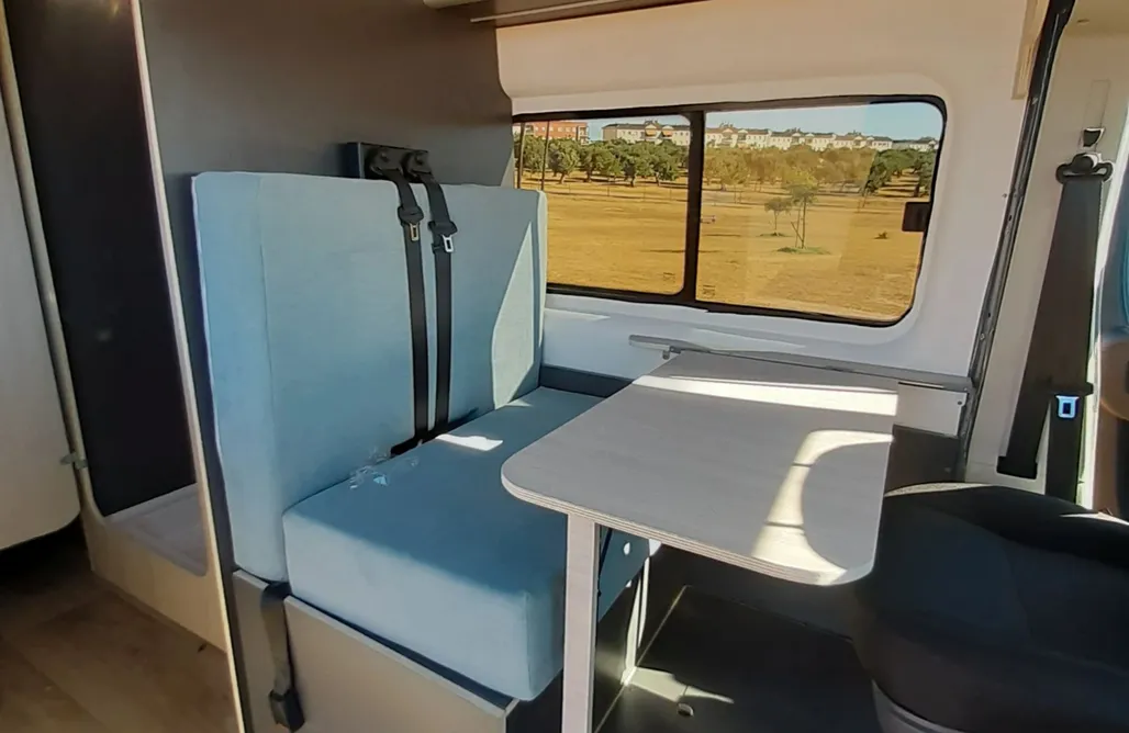 AlohaCamp Camper Van para nómadas 3