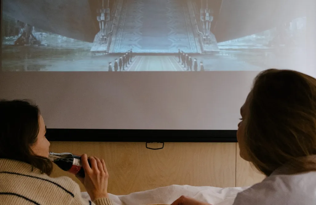 noclegi AlohaCamp UKOI Mikrokino w dużym lesie - mały domek z kinem - Kręgi k. Wyszkowa 1