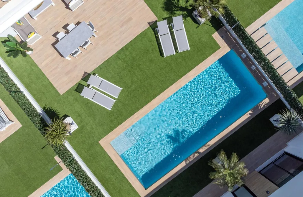 AlohaCamp accommodation Villa con piscina 4