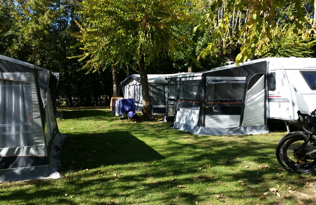 Campings Barcelona Sitio para auto/caravanas - Camping Lava 3