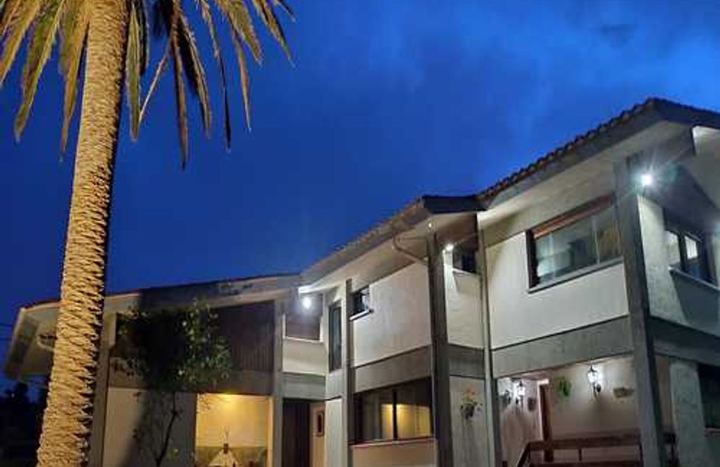 alojamientos AlohaCamp Azkorri Beach House 5