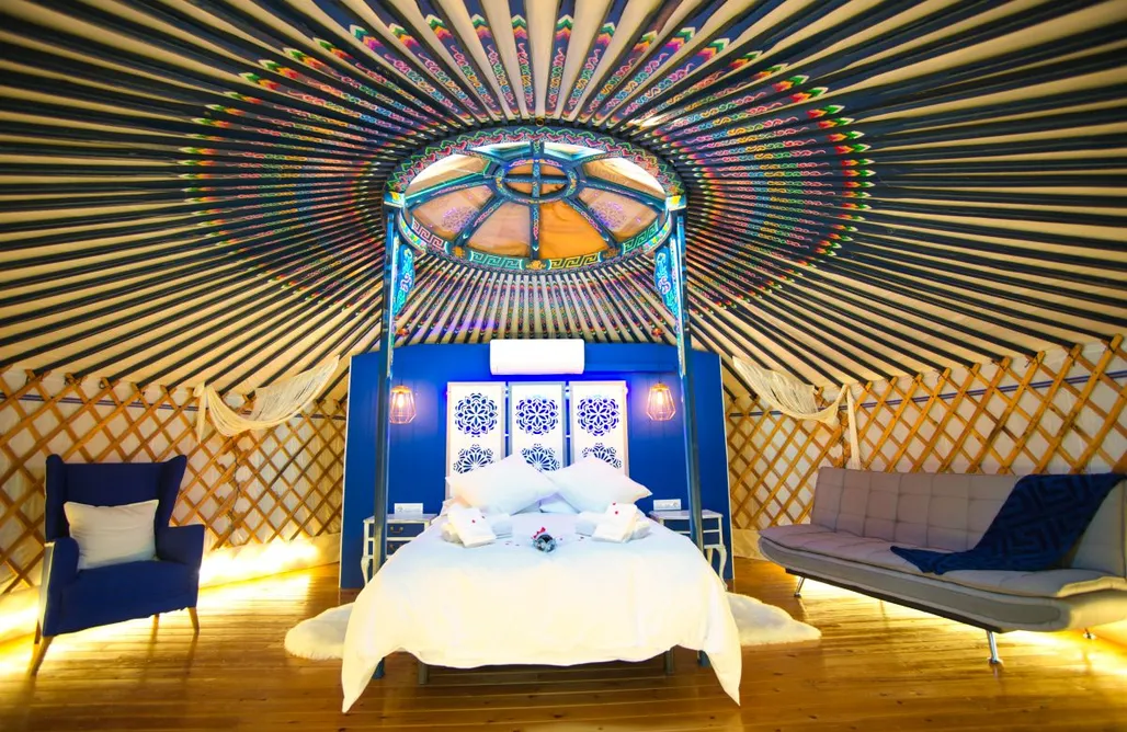 AlohaCamp Yurta Cielo 2