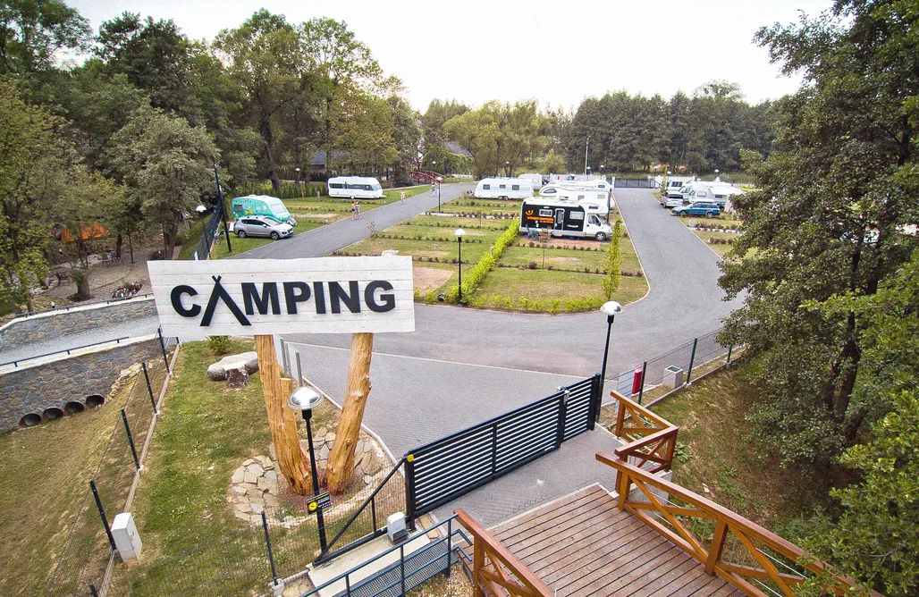 Pole Namiotowe Zakopane Miejsce kamperowe i namiotowe - Camping Molo 1