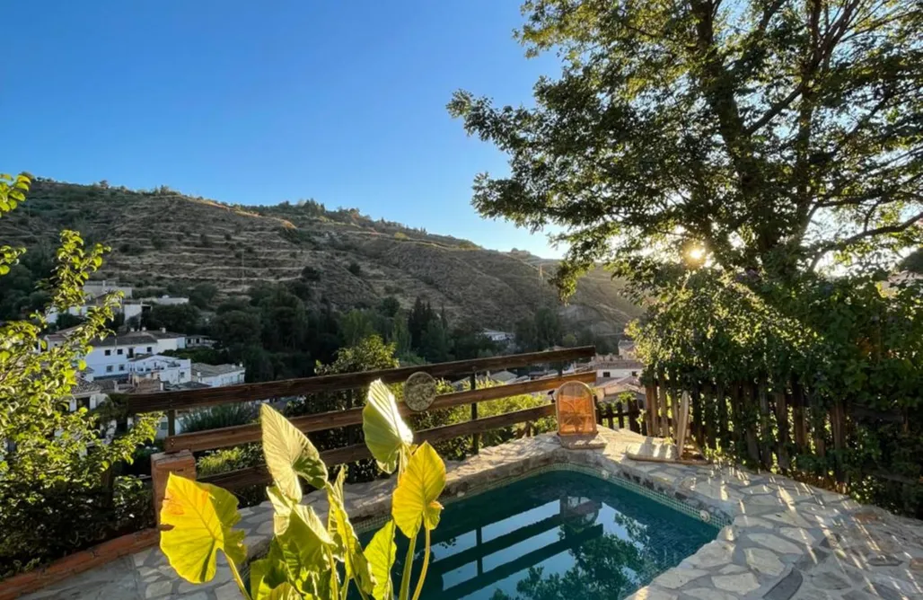 alojamientos AlohaCamp Casa Cueva  Muntasal 4