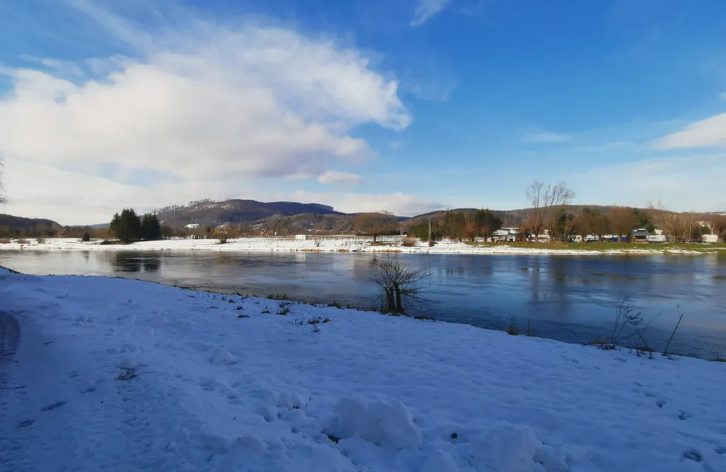 noclegi AlohaCamp Apartamenty nad Sanem 1