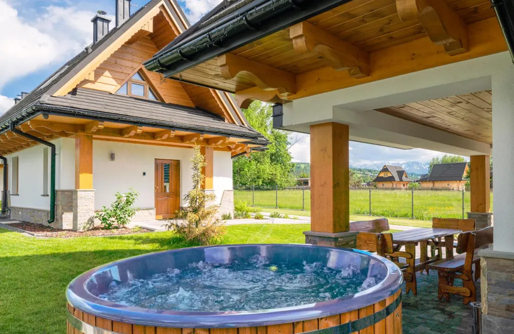 noclegi AlohaCamp Domki "Na Dziedzinie" z Gorącą Balią 2