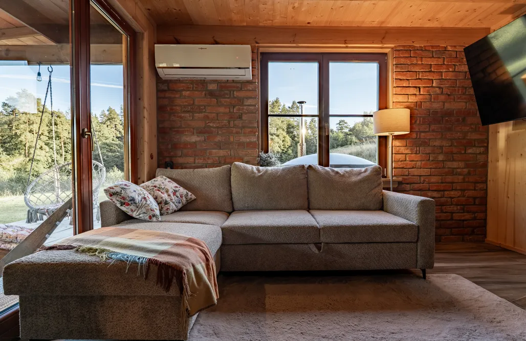 Last Minute Cottages Dobra Wola Dobra Chata - Cottage with a Hot Tub 3