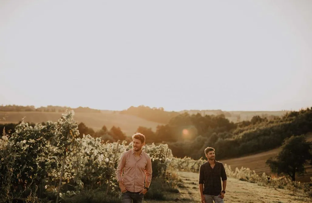 Wrocław Miejsce kamperowe - Winnica 55-100 2