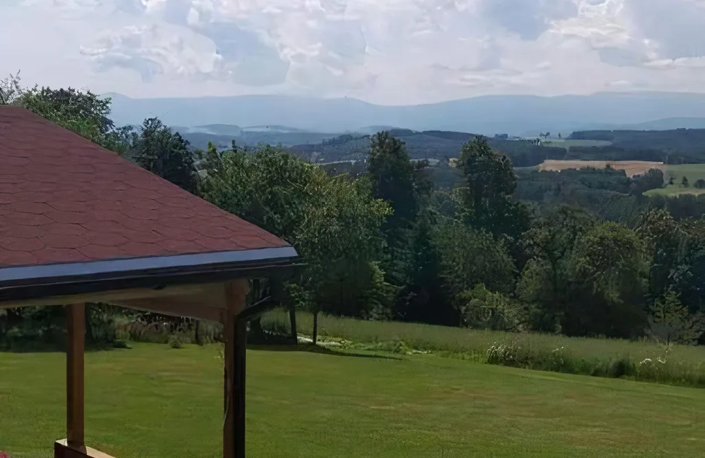 noclegi AlohaCamp Domek Letniskowy Radomice 4