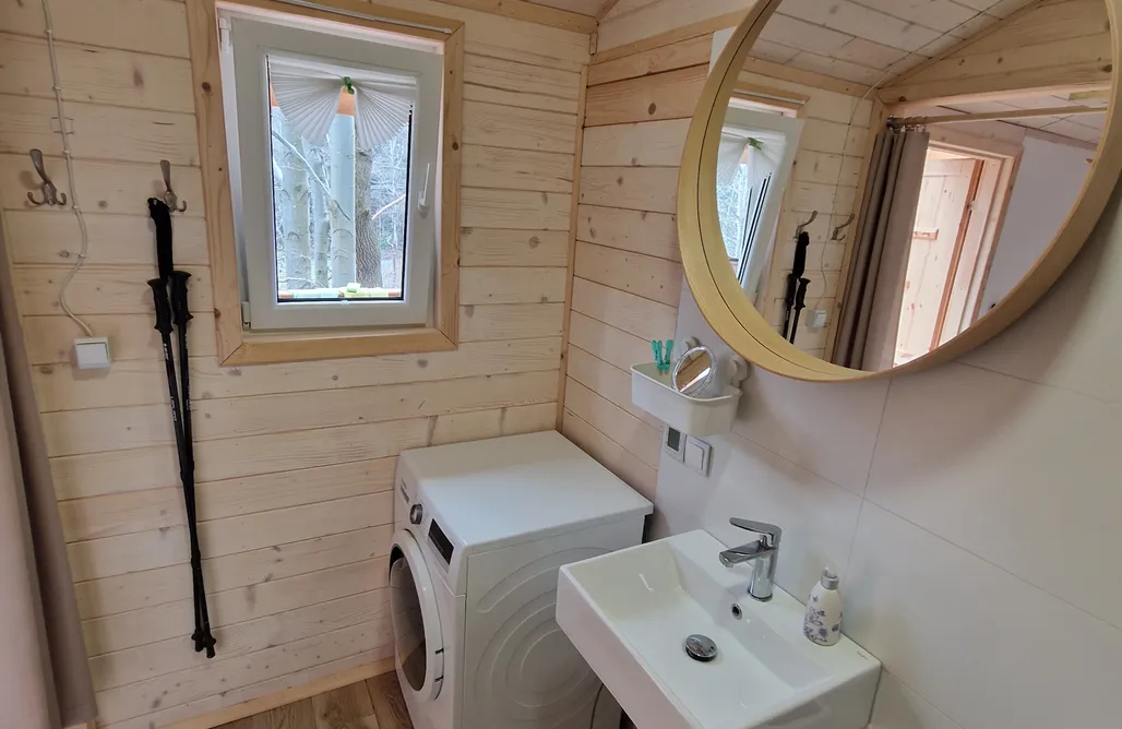 Tanie Wakacje Domek w Bukach  1