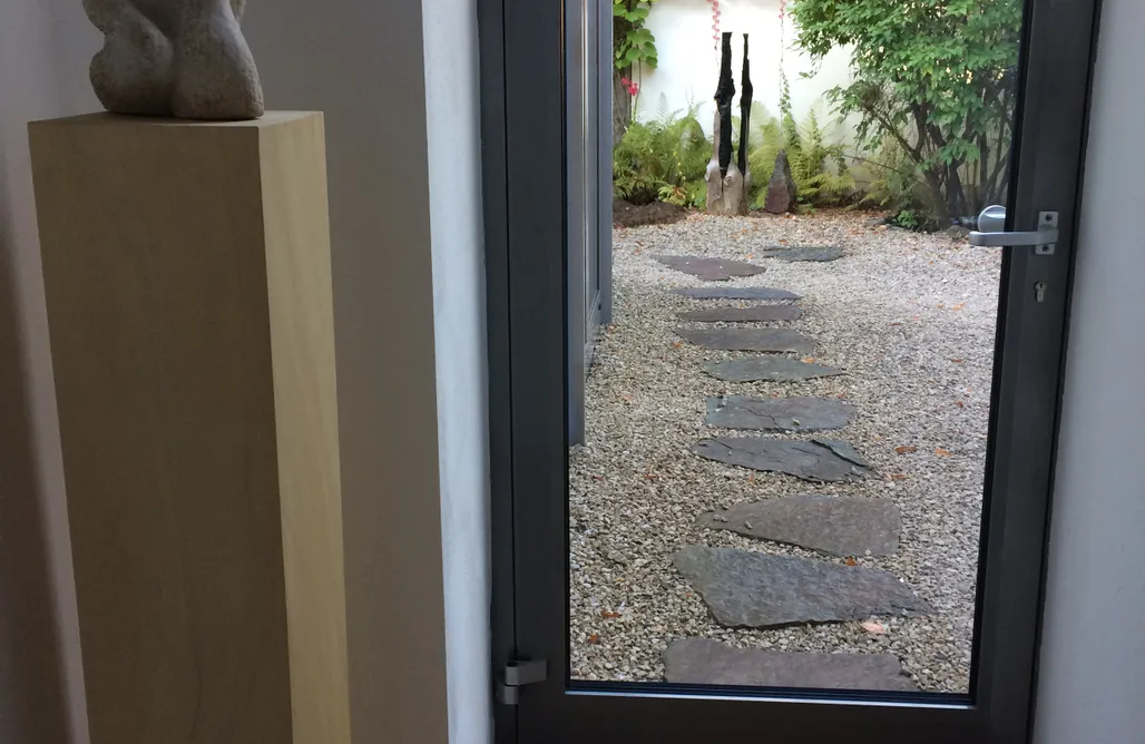 AlohaCamp room art lovers 1