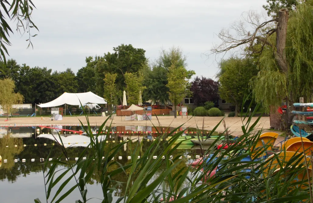 Pole Namiotowe z basenem Pole kempingowe  - Kraina Dobrej Energii 1