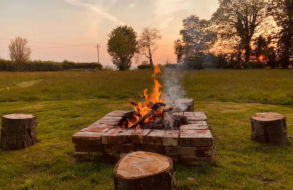 Somerleyton Meadows AlohaCamp