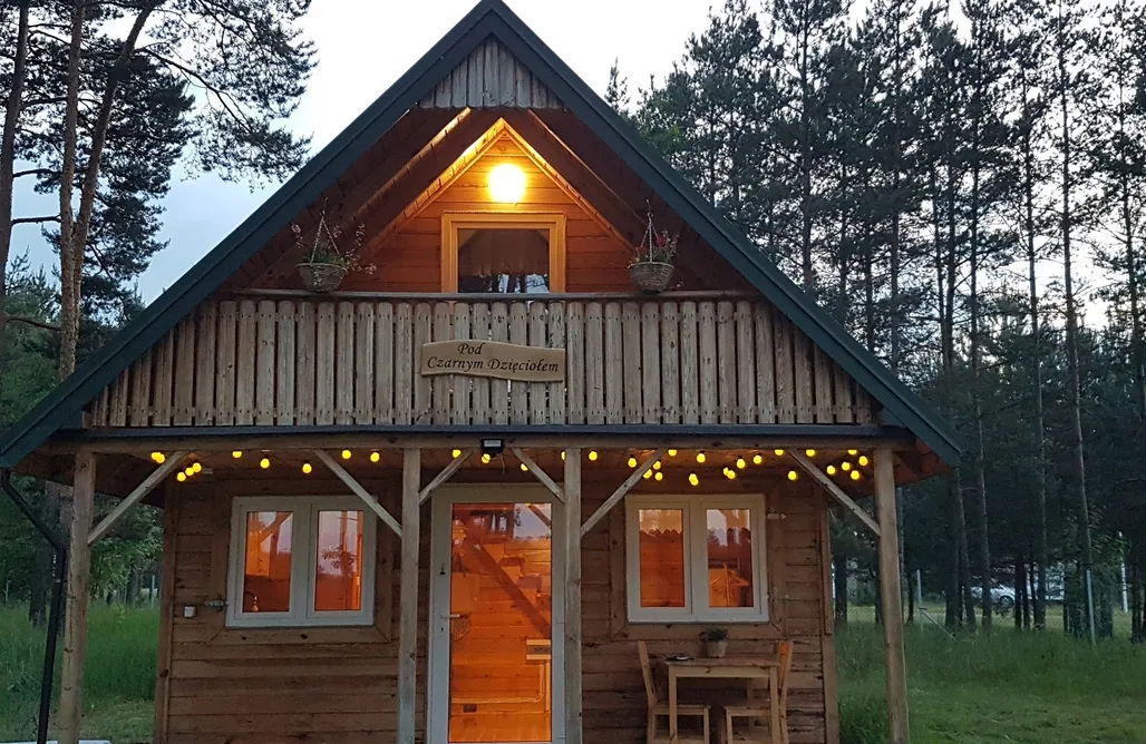 noclegi AlohaCamp Pod Czarnym Dzięciołem - dom z widokiem i prywatną balią 3