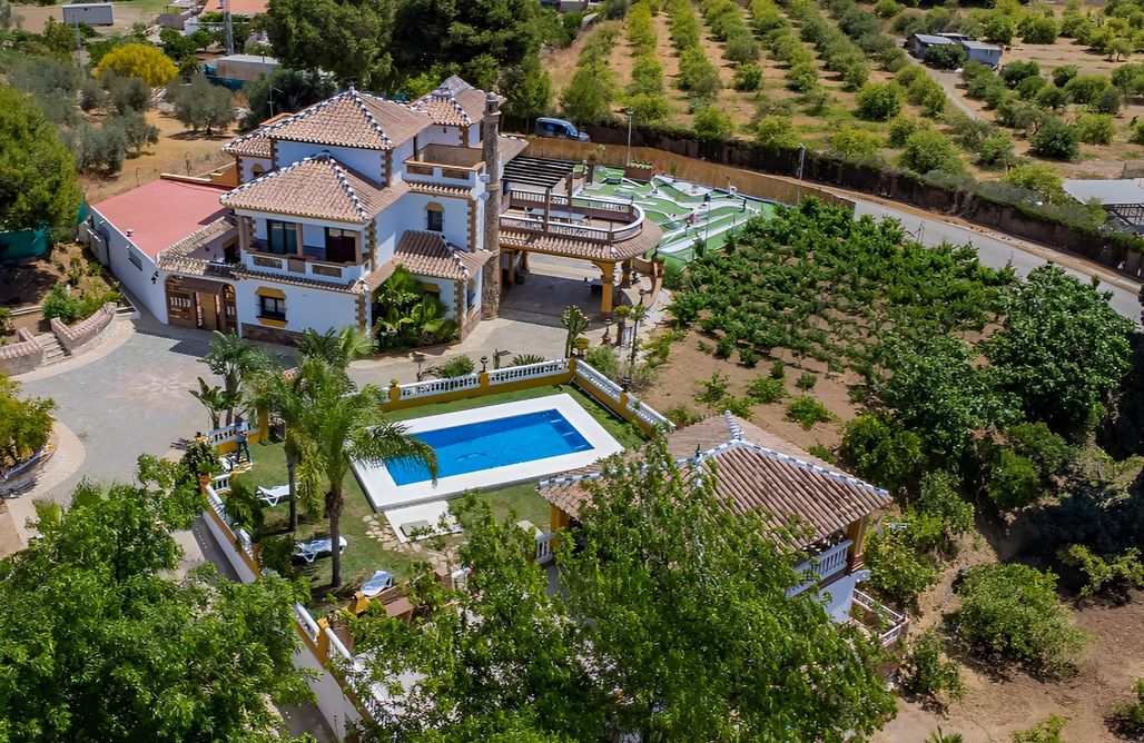 AlohaCamp  Villa Fina & Minigolf 1