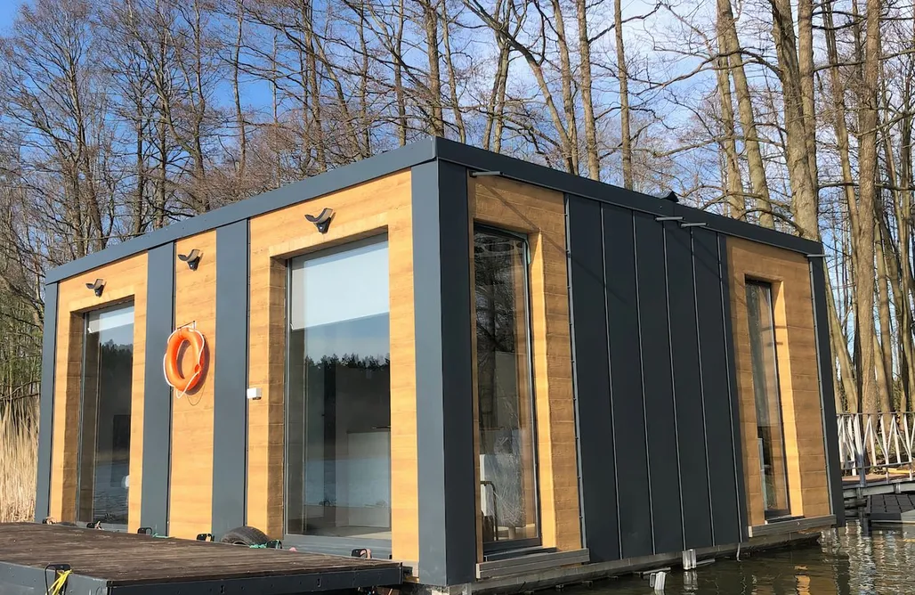 AlohaCamp accommodation Dom na Jeziorze Smarzewskim  4