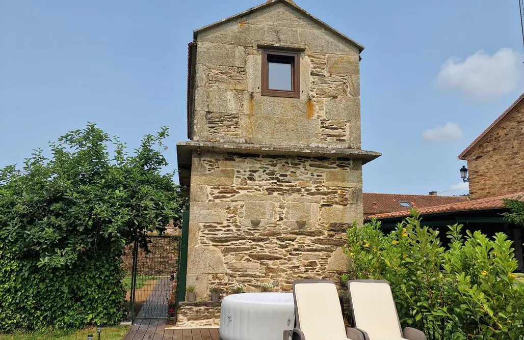 alojamientos AlohaCamp  Horreo Lar San Adrián  2