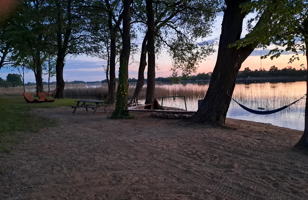 AlohaCamp Pole namiotowe - Oaza  1