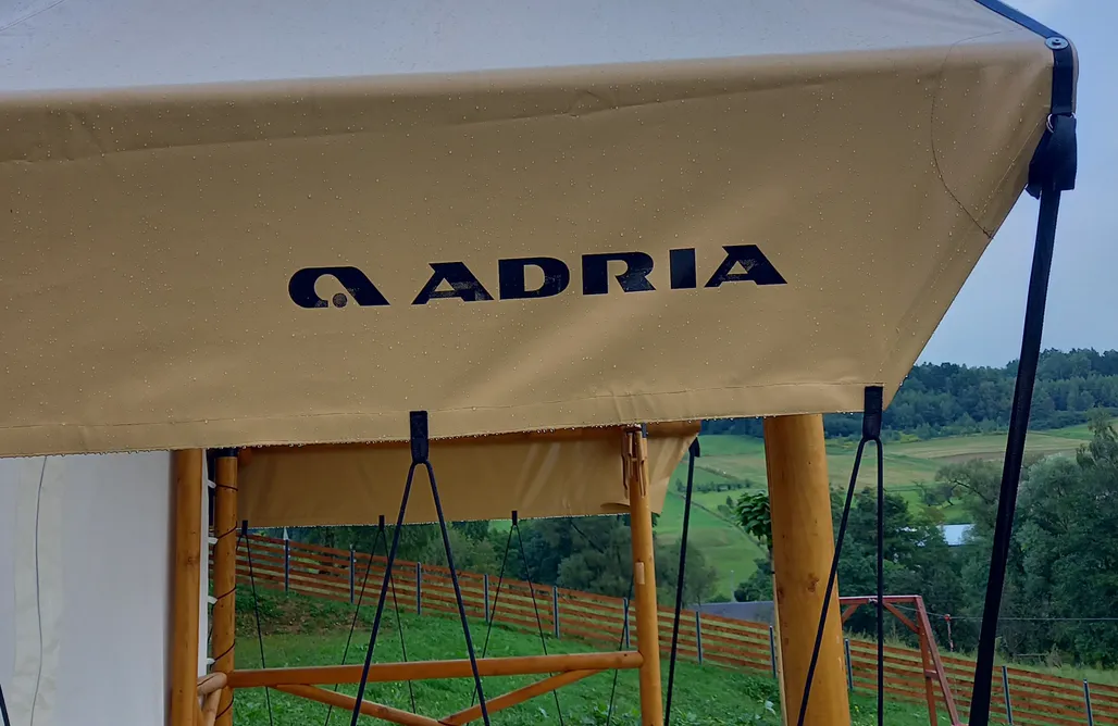 noclegi AlohaCamp Namiot Safari - Dom na Winnicy 1