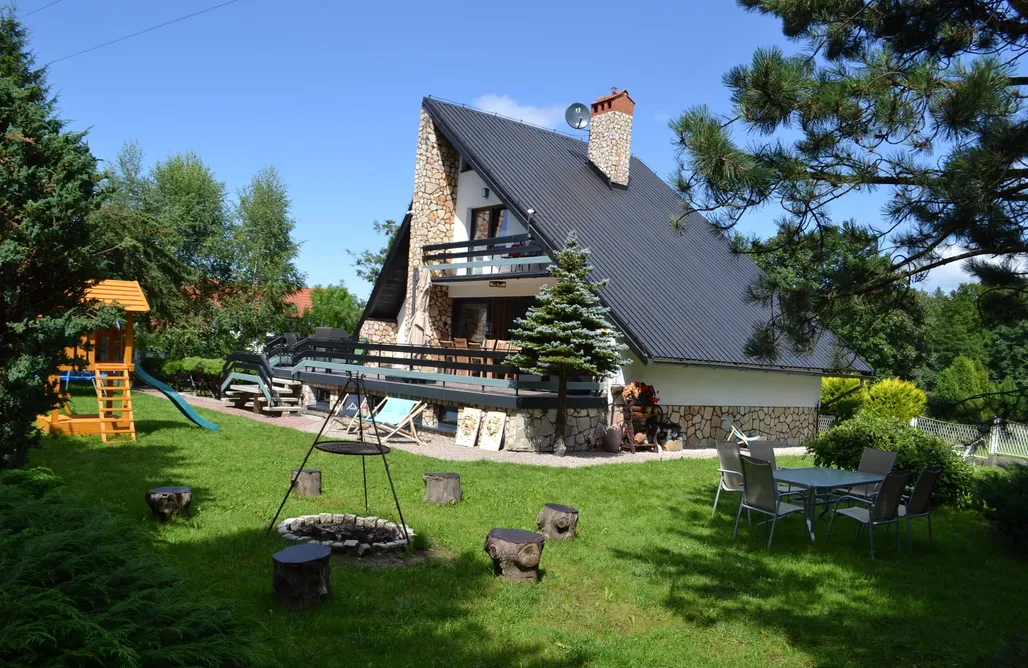 Andrychów noclegi Retro Domek - Domek z ogrodem w górach 3