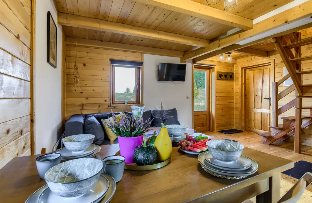 AlohaCamp Domek nad stawem 1