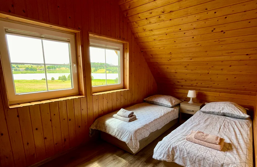 AlohaCamp ( 6) U Marcjana - domki nad jeziorem na Kaszubach, balia i sauna w lesie  3