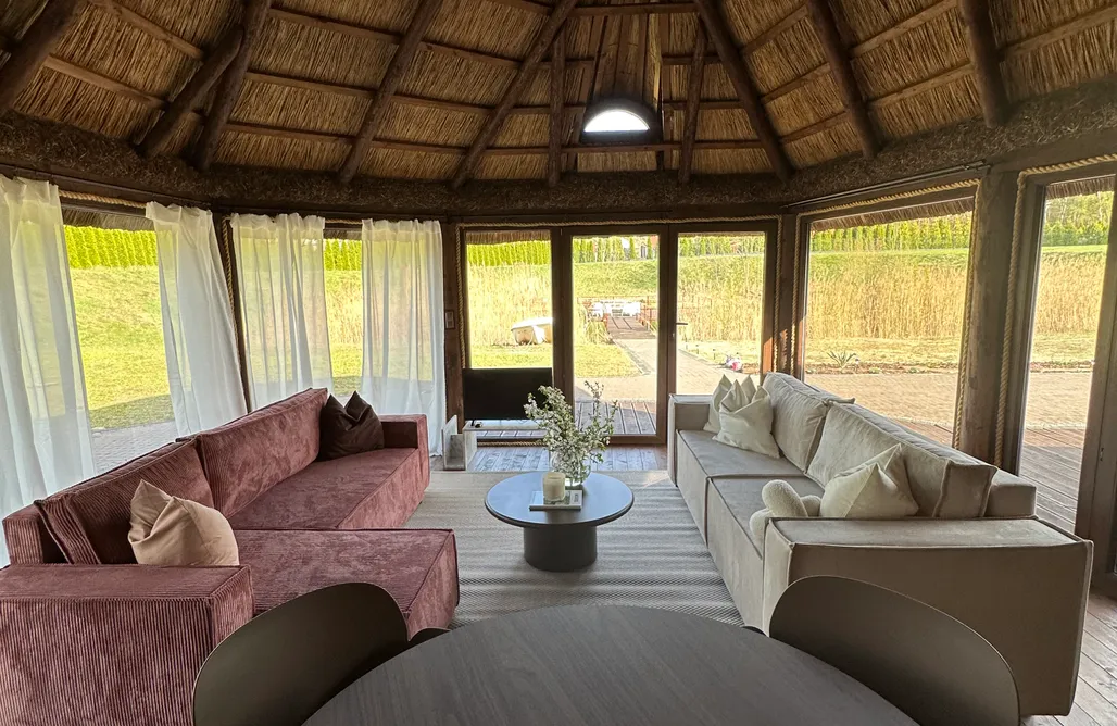 AlohaCamp Chatka nad stawem  4