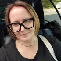 Renata Gastgebe Akazienzuflucht