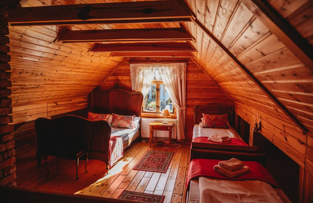 AlohaCamp 100-LETNIA CHATA SOŁTYSA  3