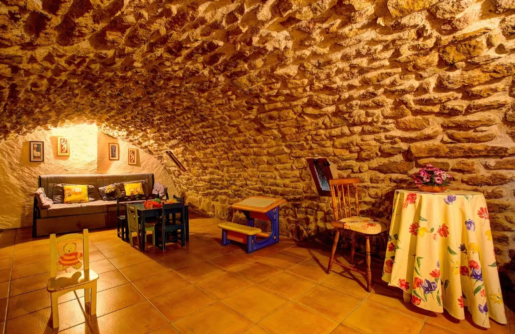 AlohaCamp Nine-Bedroom House 1