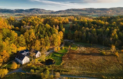 Zdjęcie obiektu Miejsce kamperowe i namiotowe - Dom Sokolik