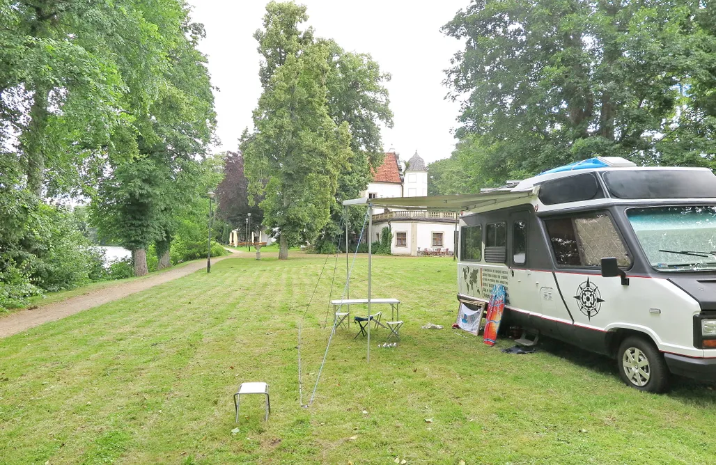 AlohaCamp  Camping Zamek Podewils 2