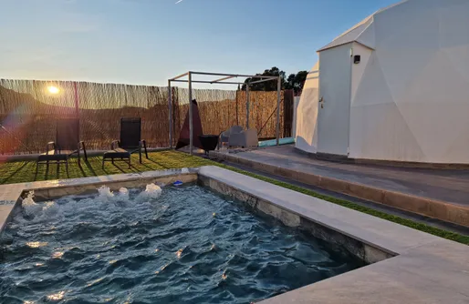 Imagen de Glamping - Nyxia dome Luna Nueva, Llena, Azul