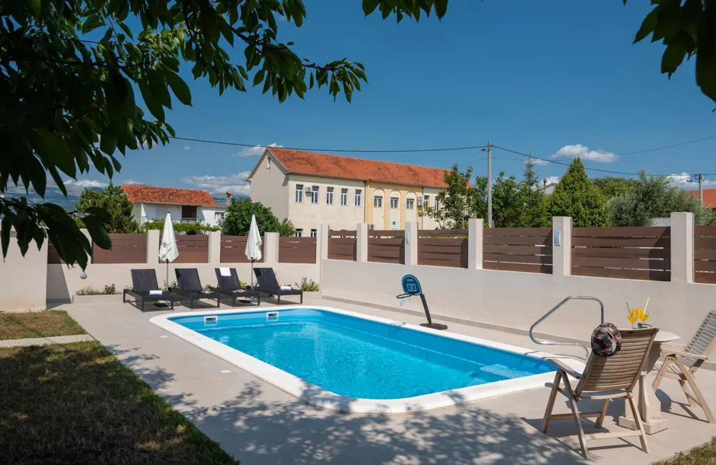 Urlaub mit Kindern am Meer Villa Josefina with heated Pool 2