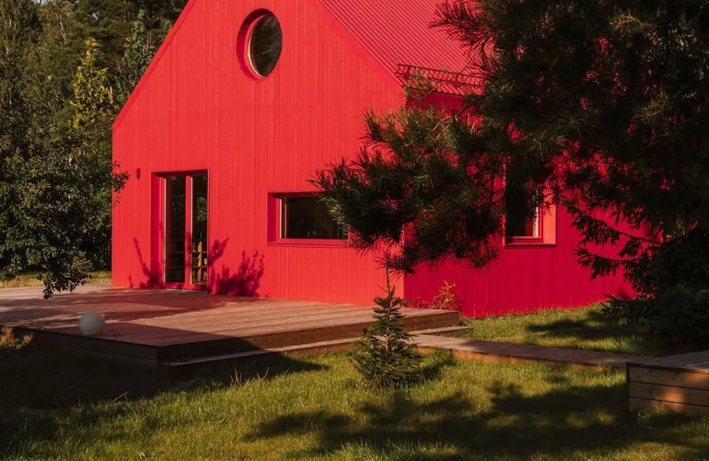 Andrzejewo noclegi Czerwony Domek między drzewami 2