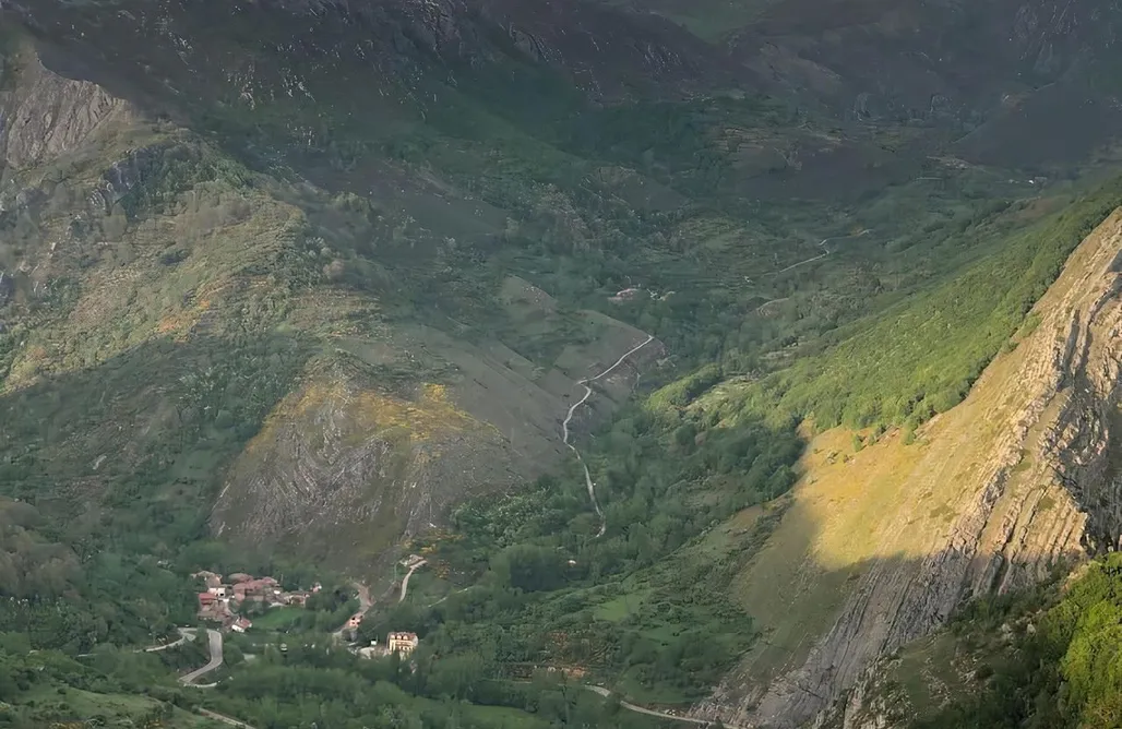 Alojamiento en Andrín La Casa de la Abuela Concha 1