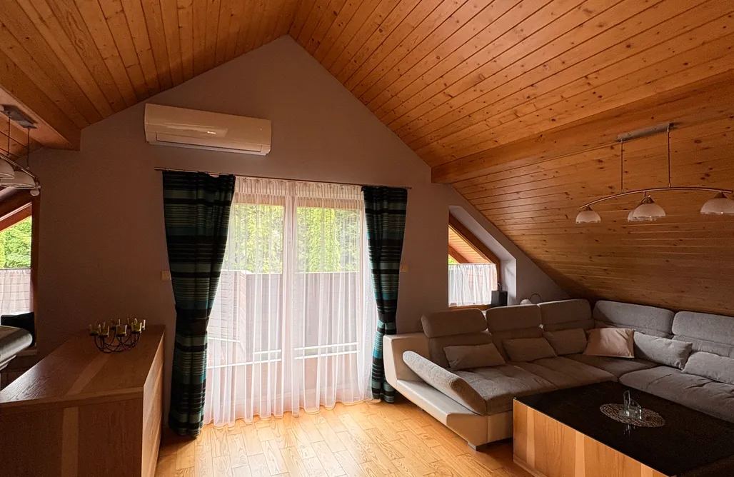 Domek w Lesie z Jacuzzi Villa Barwald 1