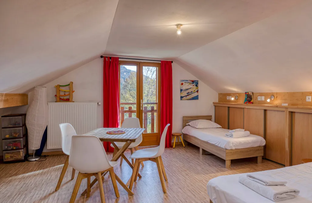 AlohaCamp L’Écrin de Bluffy – Charm & Mountain View 3