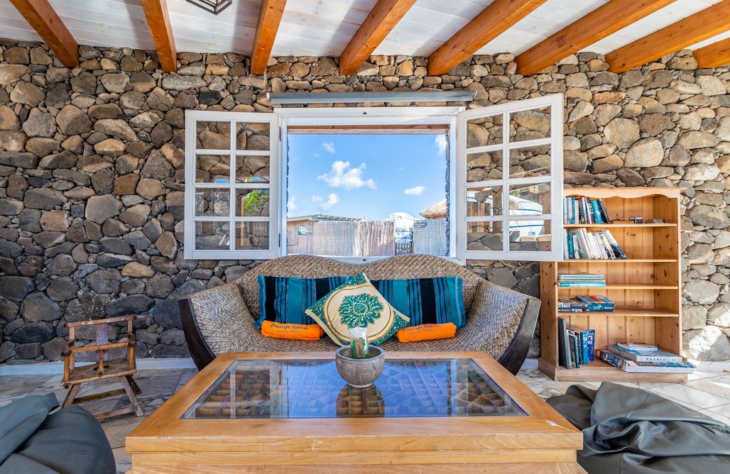 AlohaCamp Eco Yurt Royale 4