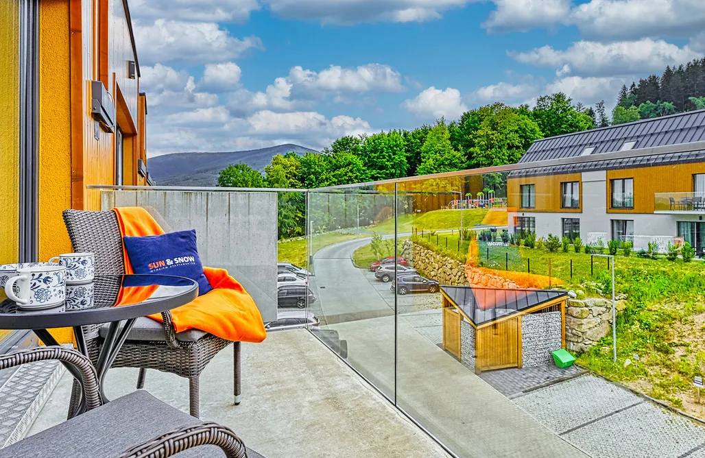 Alloggi AlohaCamp Sun & Snow Hillside 1