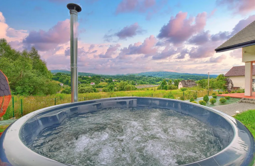 noclegi AlohaCamp ArPioNa dom nad jeziorem z jacuzzi, sauną i placem zabaw 5