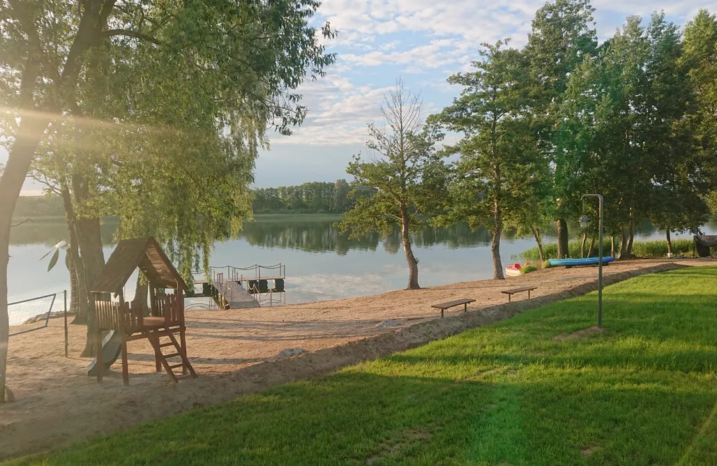 AlohaCamp Pole namiotowe - Oaza  2